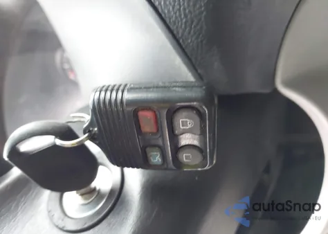 2006 Ford Focus Zx4 из США, поврежденный, VIN 1FAFP34NX6W210422